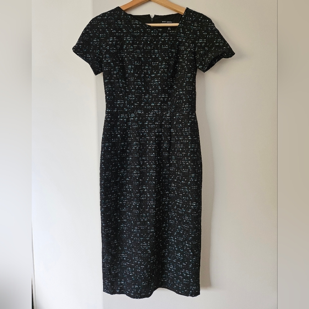 Maggy London Black Crew Neck Midi Dress